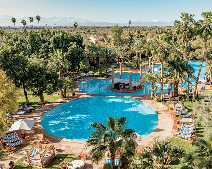 Vue sur les piscines chauffées du Palace Es Saadi